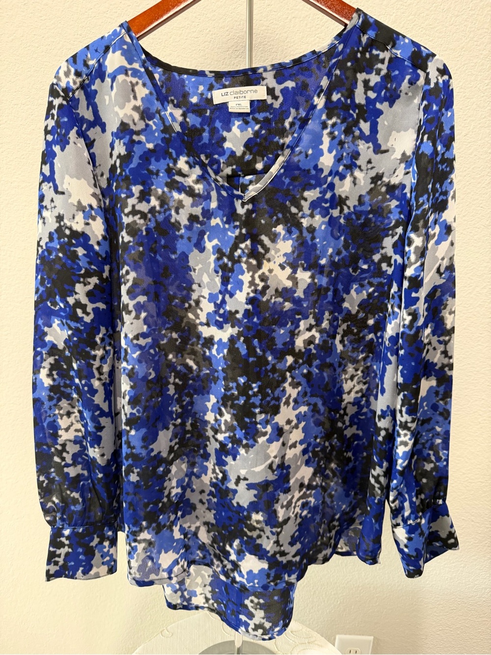 Liz Claiborne Blue, Black & White Abstract Print Long-Sleeve Blouse